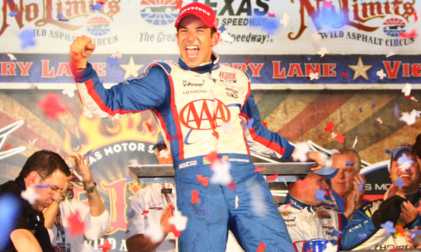 Castroneves celebrates his win at Texas