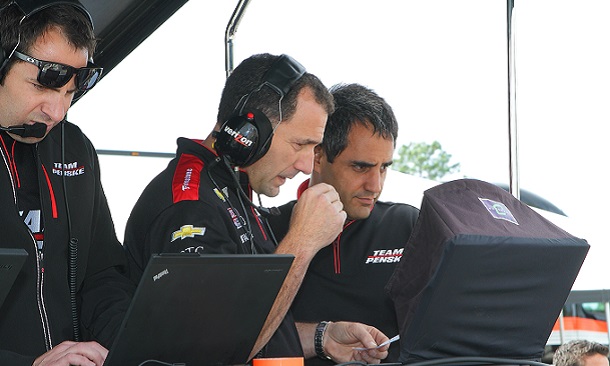 11-25-montoya-sees-initial-track-time