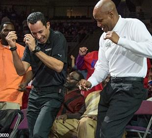 Castroneves takes a spin in aisles at NBA game