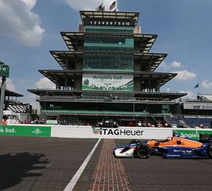 Drivers make big gains in Indy road course race  