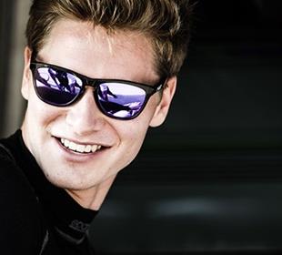 Newgarden re-signs for 5th year at CFH Racing