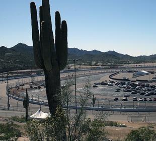 Back to the future: INDYCAR returns to Phoenix International Raceway