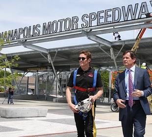 Dixon puts final touches on Indianapolis Motor Speedway's Project 100 completion