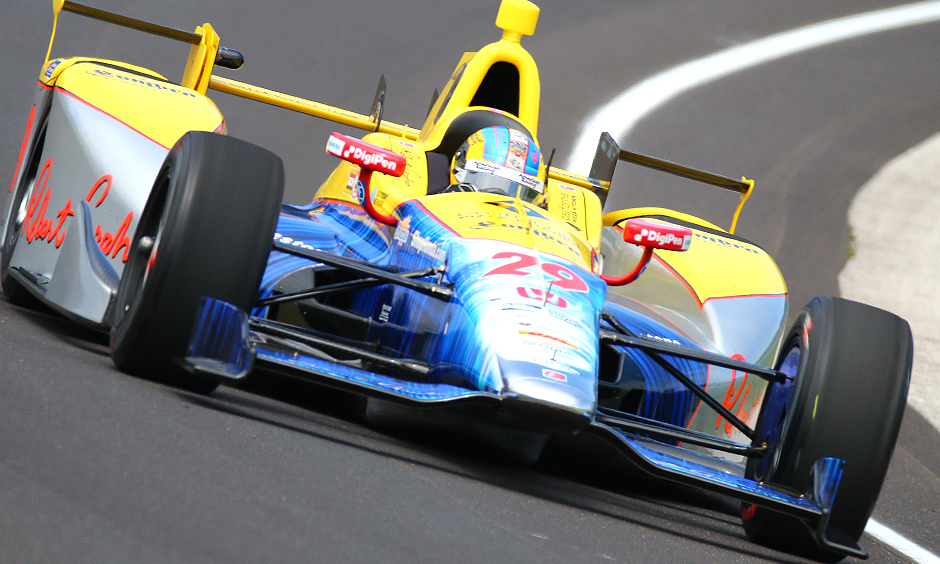 ONE CAR: TWO LOOKS – Andretti Autosport