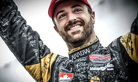thumbnail for Hinchcliffe rewards himself and fans with Toronto podium finish