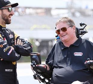 Hinchcliffe's amazing recovery to be highlighted on 'Courage in Sports'