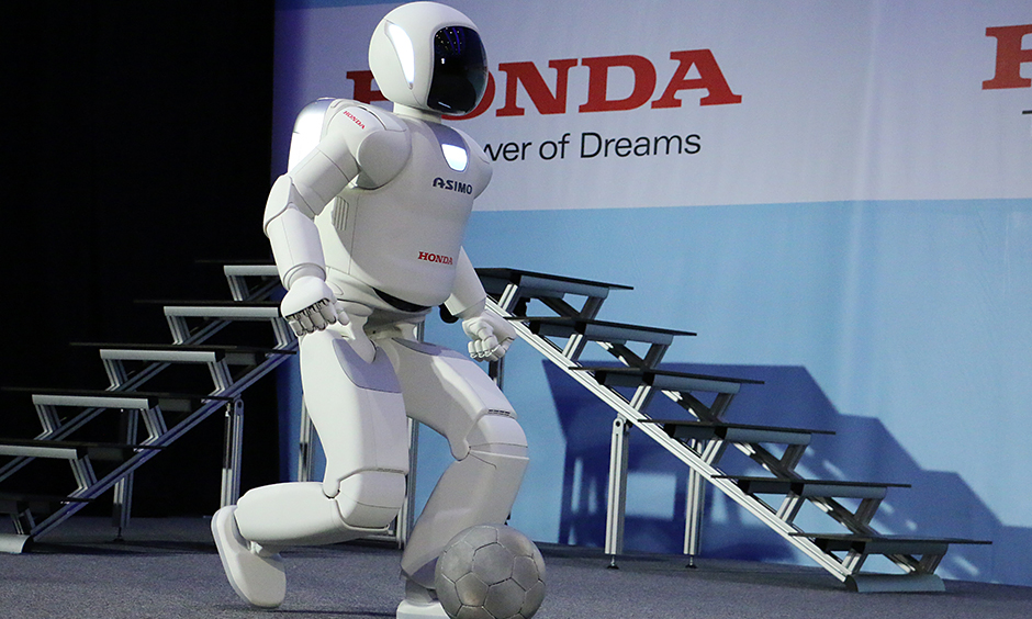 Notes: Honda's ASIMO robot named Barber race grand marshal