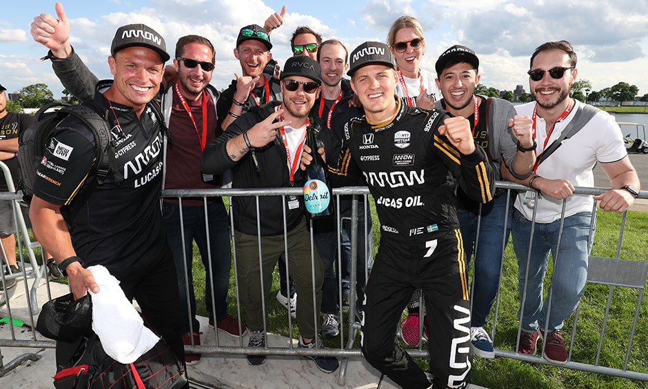 Marcus Ericsson with F1 teammates