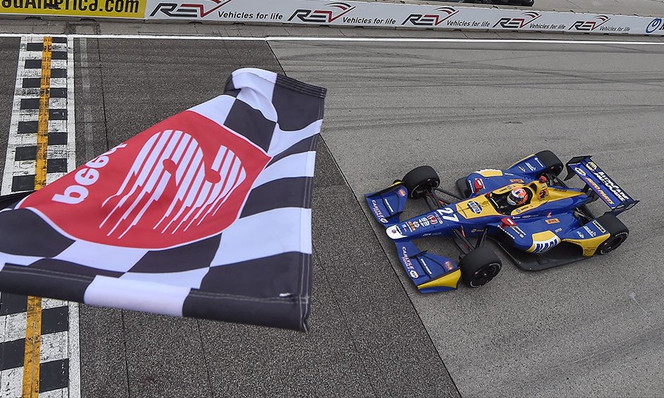 Alexander Rossi takes checkered flag at Road America