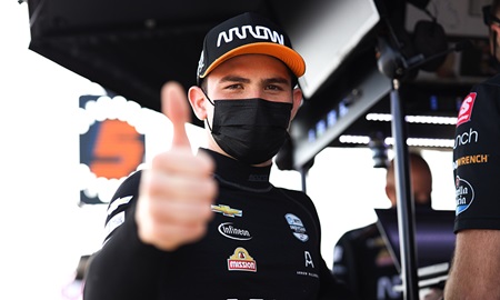 thumbnail for O’Ward Learning from Castroneves in Arrow McLaren SP Pairing