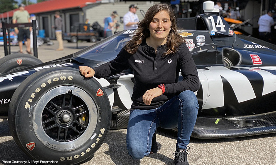 Female Racer Calderón To Drive for Foyt with ROKiT Backing