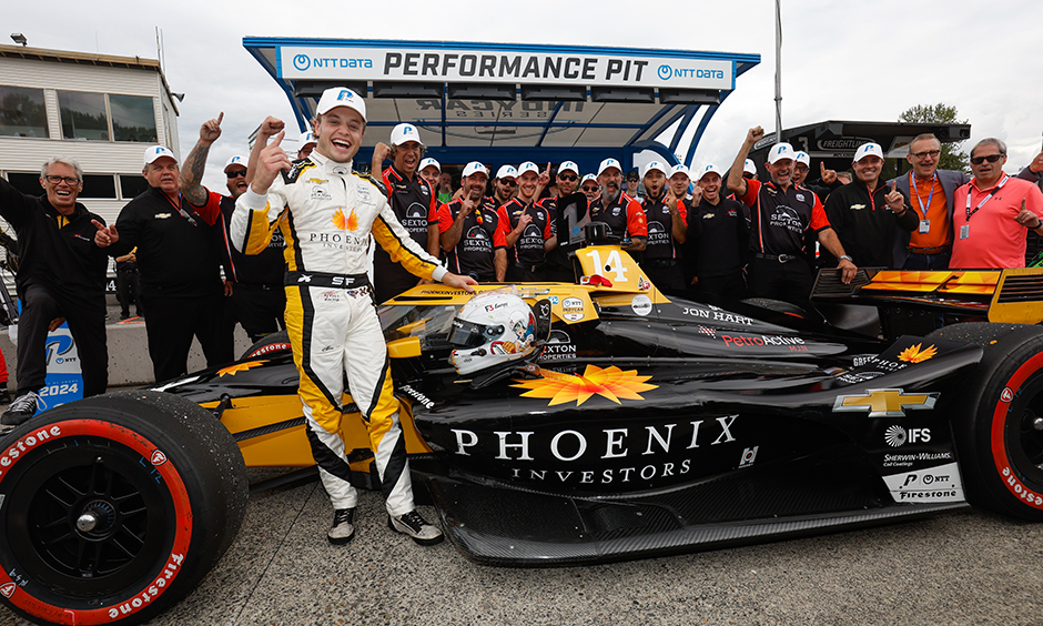 Ferrucci Coloca a Equipe Foyt na Pole pela Primeira Vez Desde 2014