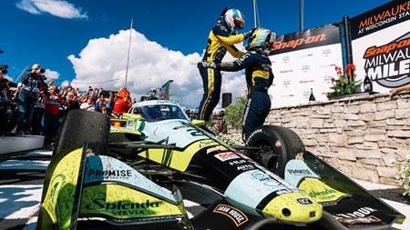 thumbnail for Instant Bond Between Drivers Helped Push Forward New-Look ECR