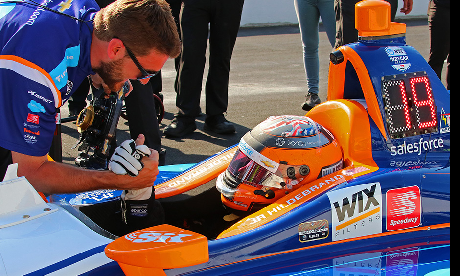 https://digbza2f4g9qo.cloudfront.net/-/media/IndyCar/VideoImg/2019/05/05-18-JR-Hildebrand-qualifying-congratulations.jpg?vs=1&d=20190518T232600Z