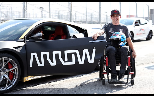 Wickens practices his Acura NSX at Toronto